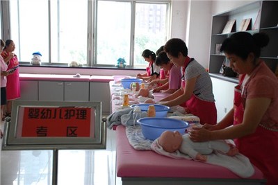 長(zhǎng)春家政服務(wù)哪家好|長(zhǎng)春家政服務(wù)公司|長(zhǎng)春家政服務(wù)公司電話(huà)|中意家政圖片|長(zhǎng)春家政服務(wù)哪家好|長(zhǎng)春家政服務(wù)公司|長(zhǎng)春家政服務(wù)公司電話(huà)|中意家政產(chǎn)品圖片由南關(guān)區(qū)中意家政服務(wù)部公司生產(chǎn)提供-